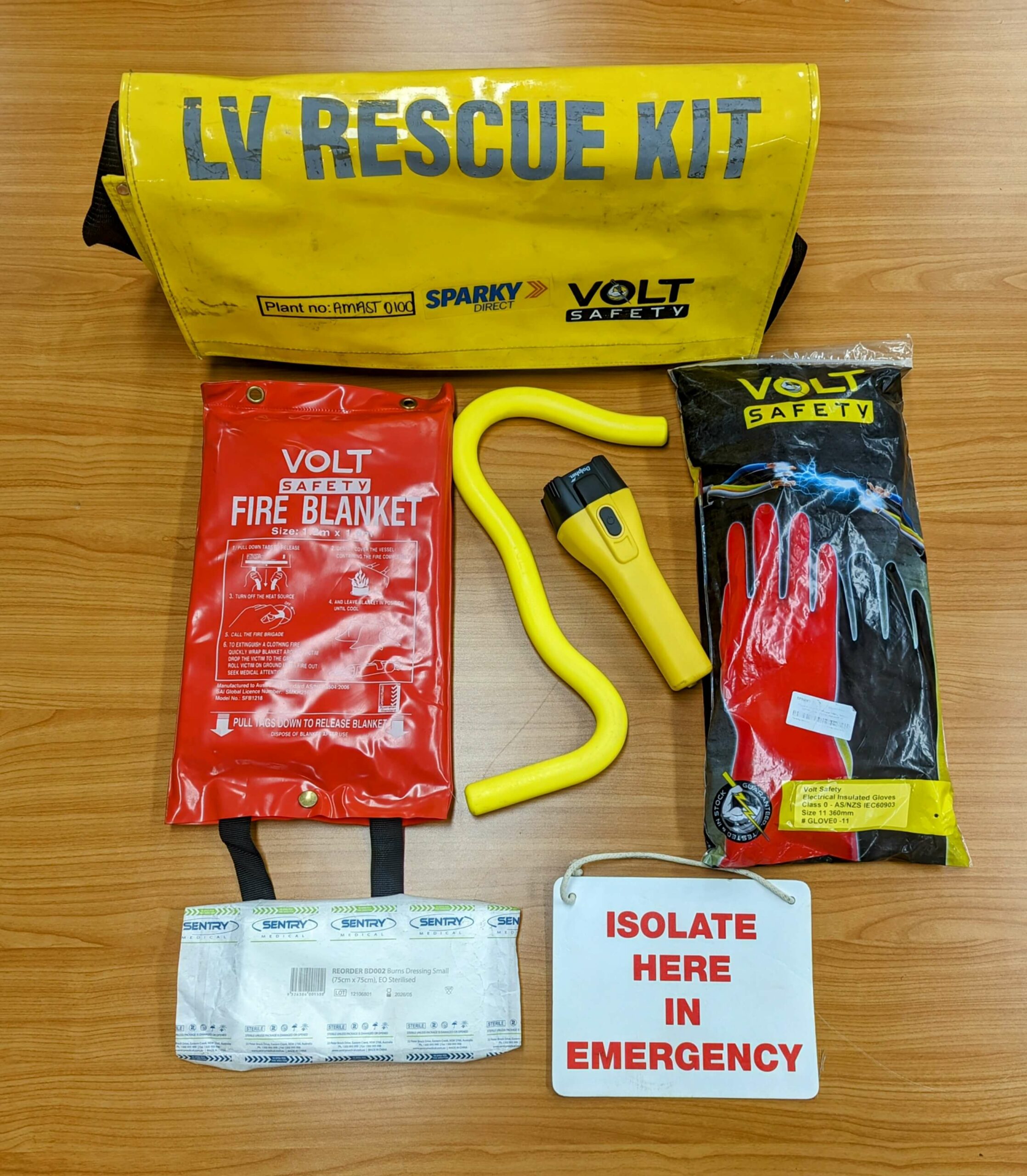 UETDRRF004 Perform rescue from a live LV panel